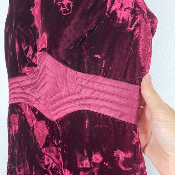 Vintage Maroon Crushed Velvet Dress Size 2 - Picture 5 of 7
